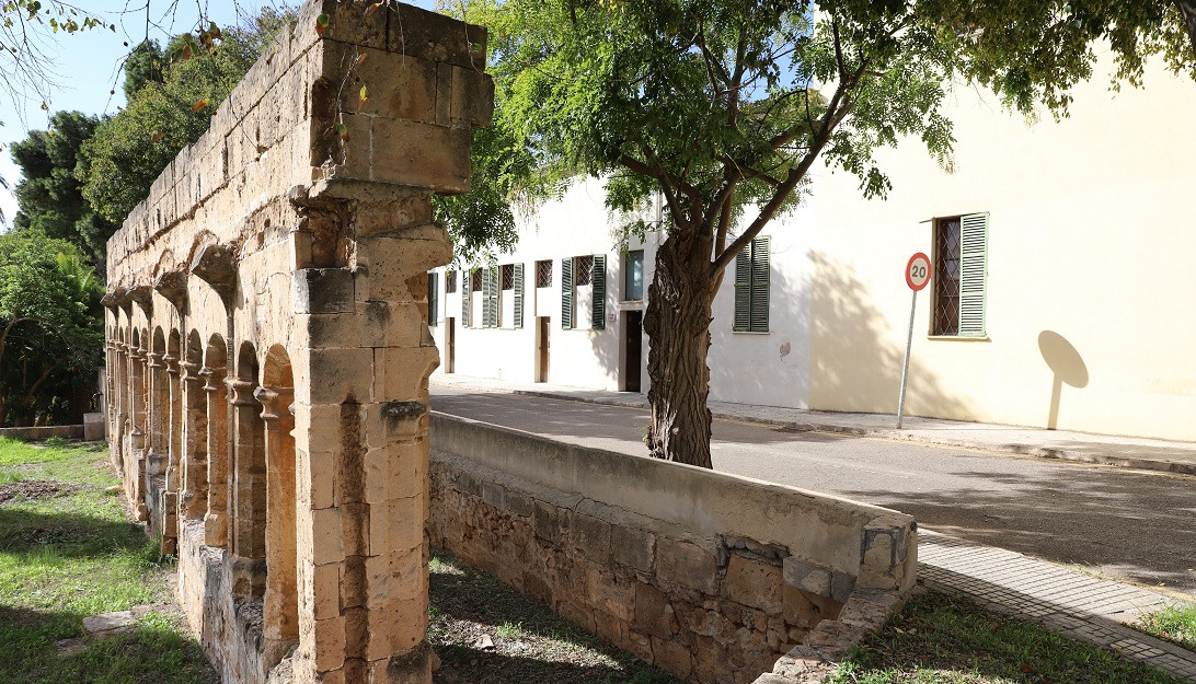 Esta imagen ilustra que: S'aproven tres projectes d’obres de reforma del recinte de l’Hospital Psiquiàtric per valor de 2,2 m€