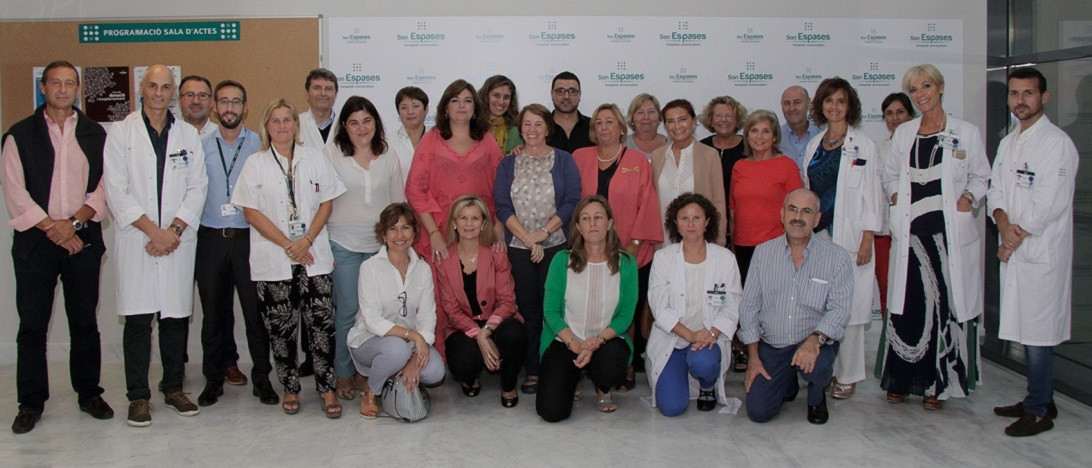 Esta imagen ilustra que: Son Espases acoge una reunión de directores de enfermería de once hospitales de todo el Estado