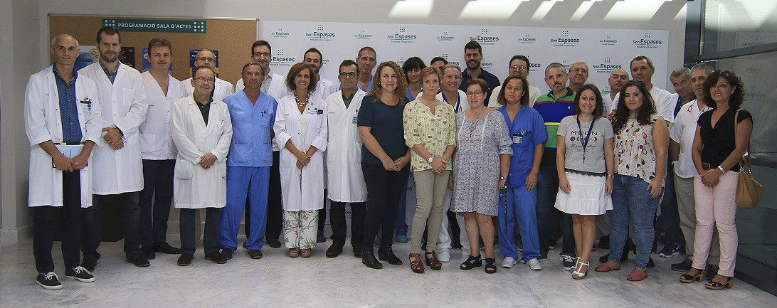 Esta imagen ilustra que: Son Espases reimplanta con éxito el brazo a un paciente