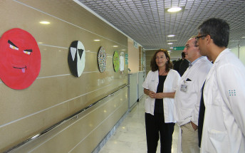 Inaugurada l’exposició “Viure sense màscares, créixer sense barreres” amb obres de joves que assisteixen a l’Hospital de Dia de l’IBSMIA