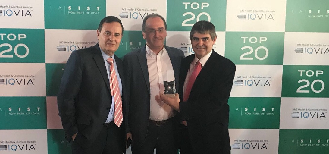 Esta imagen ilustra que: El Áre de Digestivo obtiene el Premio Top 20