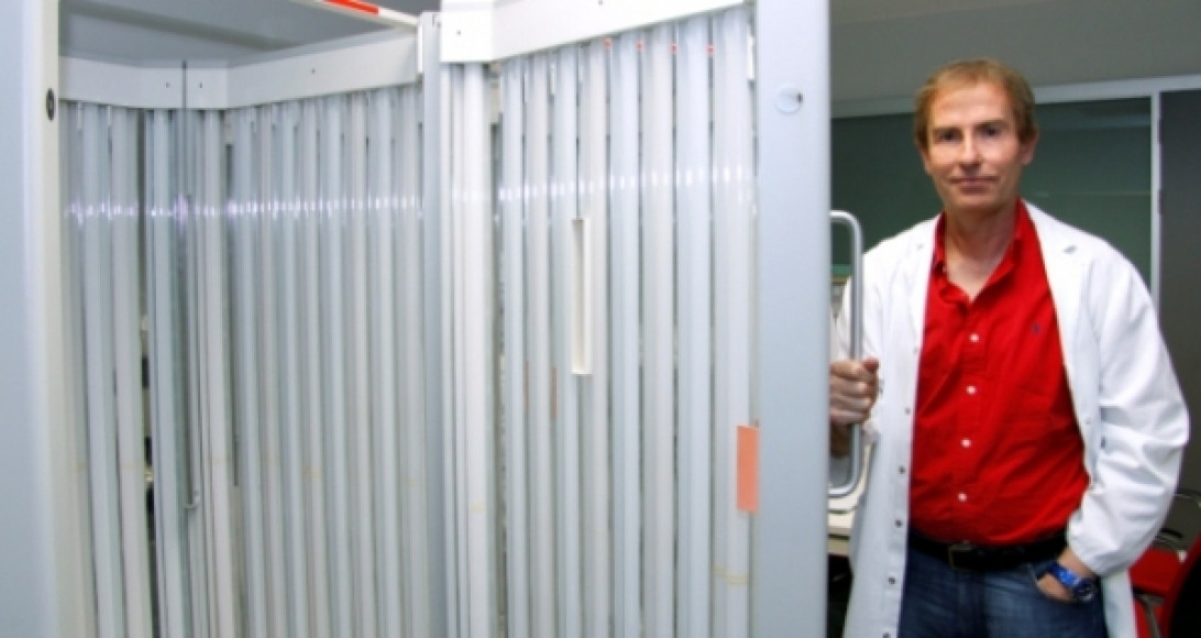 Esta imagen ilustra que: El Servei de Dermatologia de Son Espases és un dels que aplica més tractaments de fototeràpia a Espanya