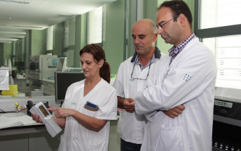 L’Hospital disposa d’un analitzador de sang portàtil per estudiar, a peu de llit, mostres biològiques en els pacients amb sospita de virus de l’ebola 