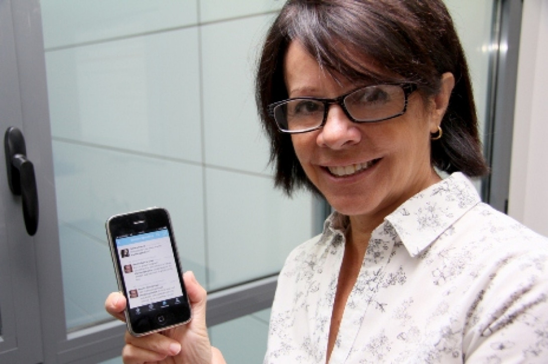 Esta imagen ilustra que: Profesionales de Farmacia Hospitalaria crean #twitterapeutica, una nueva fórmula para la difusión de conocimientos basada en Twitter y la web 2.0