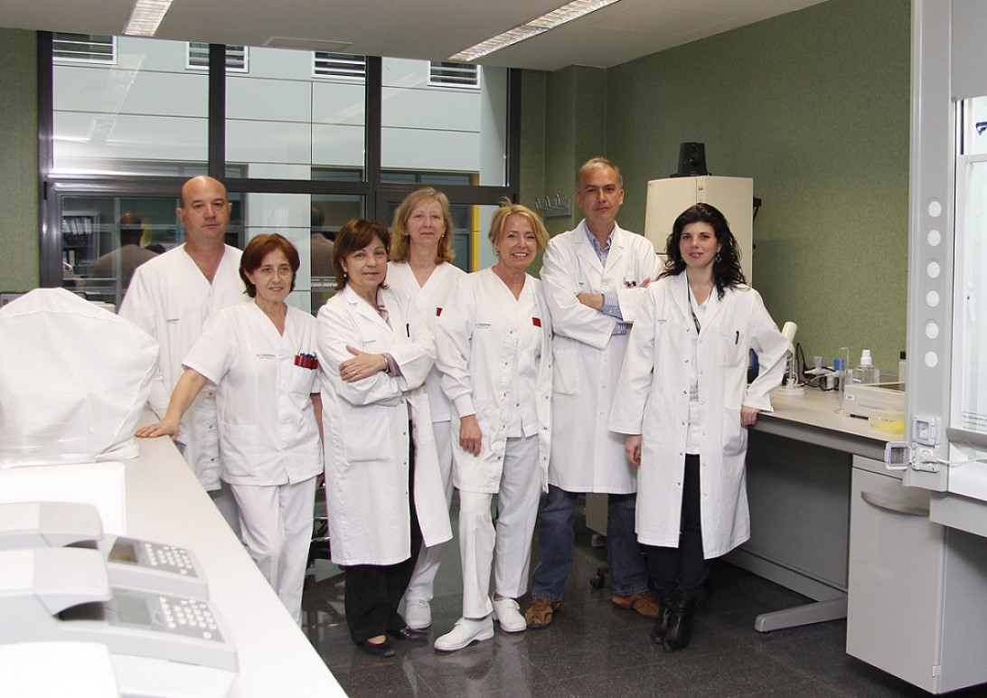 Acreditado el Laboratorio de Histocompatibilidad de Son Espases que selecciona los donantes y los receptores más adecuados por los trasplantes Esta imagen ilustra que: Acreditado el Laboratorio de Histocompatibilidad de Son Espases que selecciona los donantes y los receptores más adecuados por los trasplantes