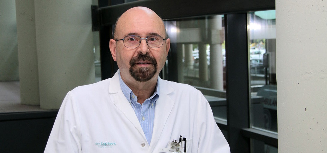 Esta imagen ilustra que: El Dr. Josep Pardo, entre los diez oncólogos más destacados de Catalunya