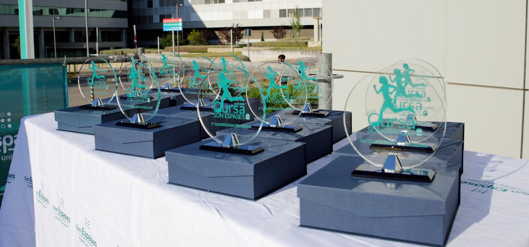 Esta imagen ilustra que: 300 corredors participen a la Quarta Cursa Son Espases