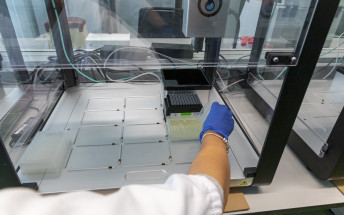 Son Espases incorporará una estación robotizada para hacer hasta 2.400 pruebas PCR al día