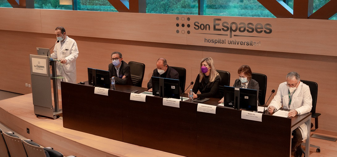 Esta imagen ilustra que: Son Espases lliura els Premis d'Investigació 2021