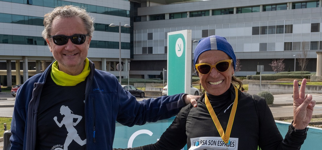 Esta imagen ilustra que: 420 corredors participen a la Cinquena Cursa Son Espases