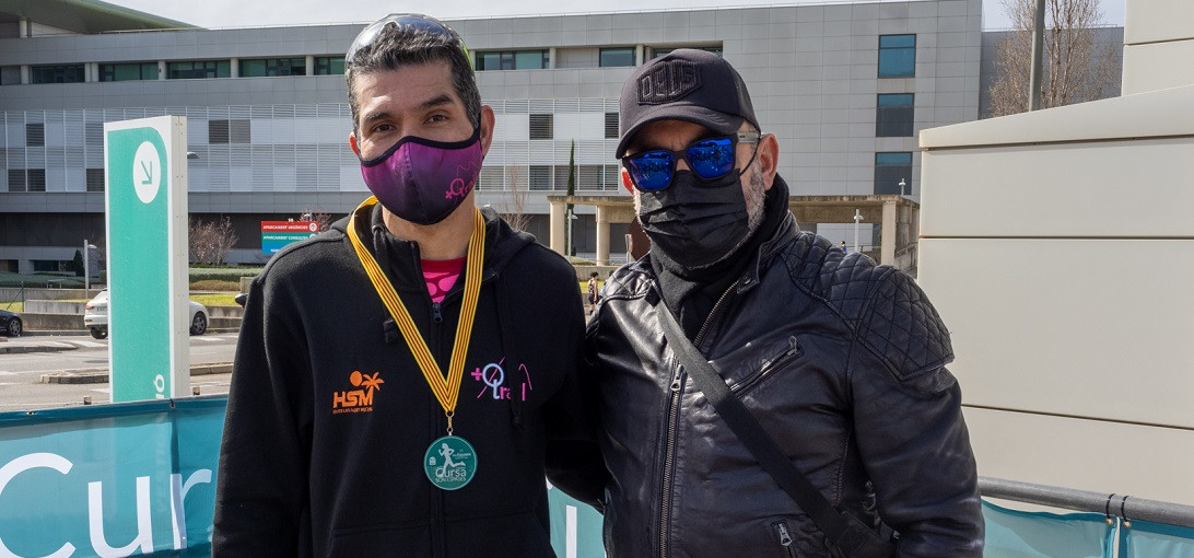 Esta imagen ilustra que: 420 corredors participen a la Cinquena Cursa Son Espases