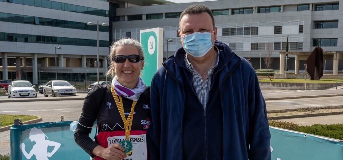 Esta imagen ilustra que: 420 corredors participen a la Cinquena Cursa Son Espases