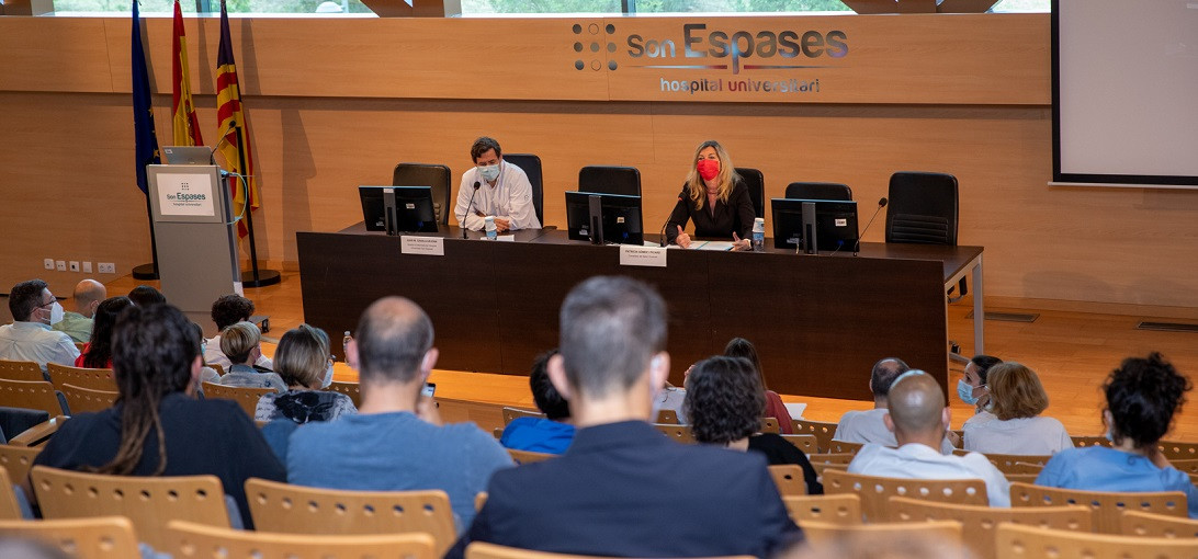 Esta imagen ilustra que: II Jornada de Enfermería de Práctica Avanzada en el Hospital Universitario Son Espases