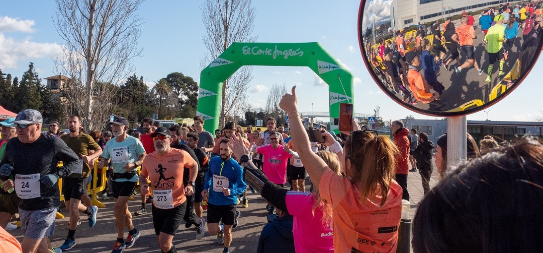 Esta imagen ilustra que: 451 corredores participan en la sexta Carrera Son Espases