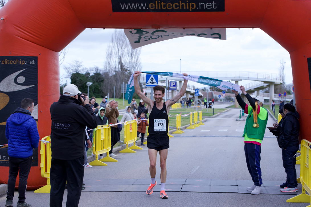 Esta imagen ilustra que: 657 corredors participen a la VII Cursa Son Espases