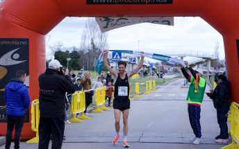 657 corredores participan en la VII Carrera Son Espases