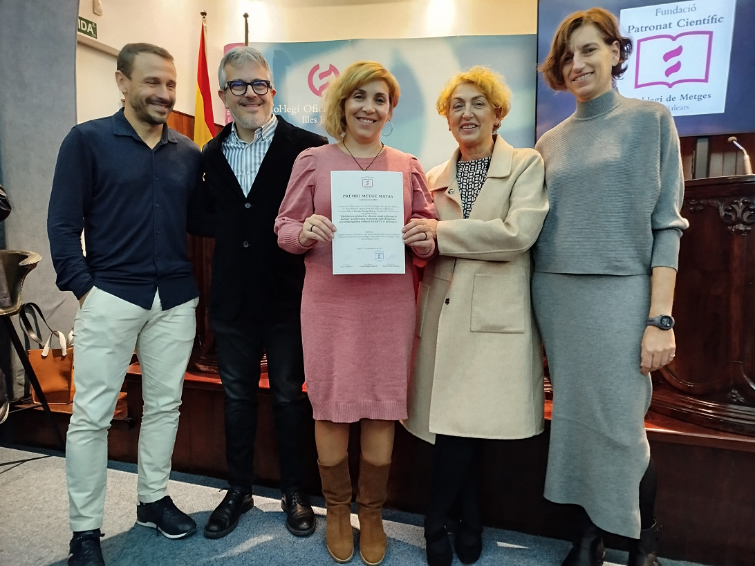 Esta imagen ilustra que: L’equip multidisciplinari de Microangiopatia Trombòtica de Son Espases rep el Premi Metge Matas