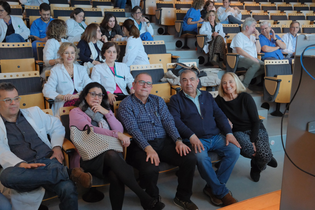 Esta imagen ilustra que: Homenatge als quatre caps de servei jubilats el 2025